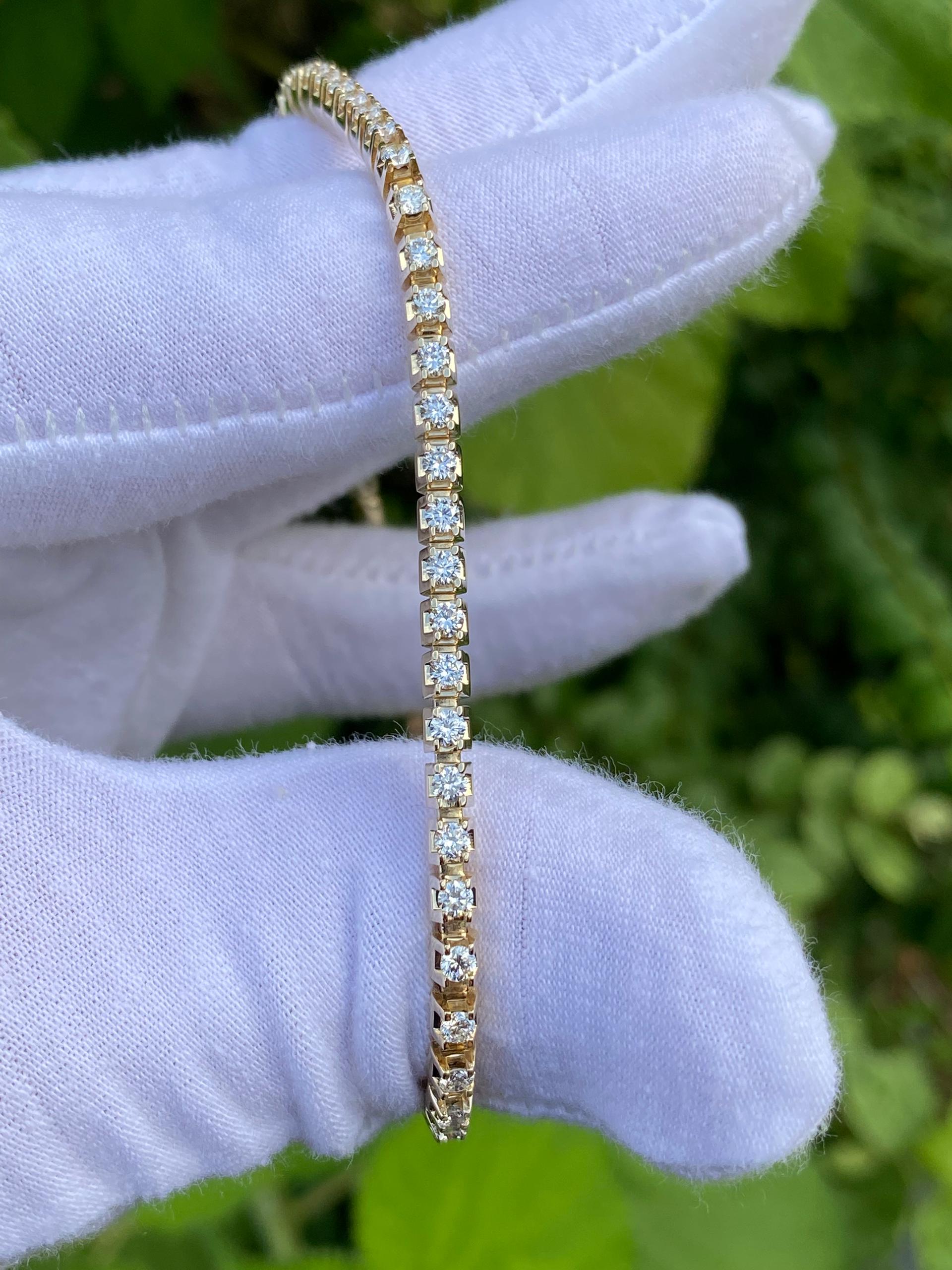 The Stretch Lab-Grown Diamond Tennis Bracelet